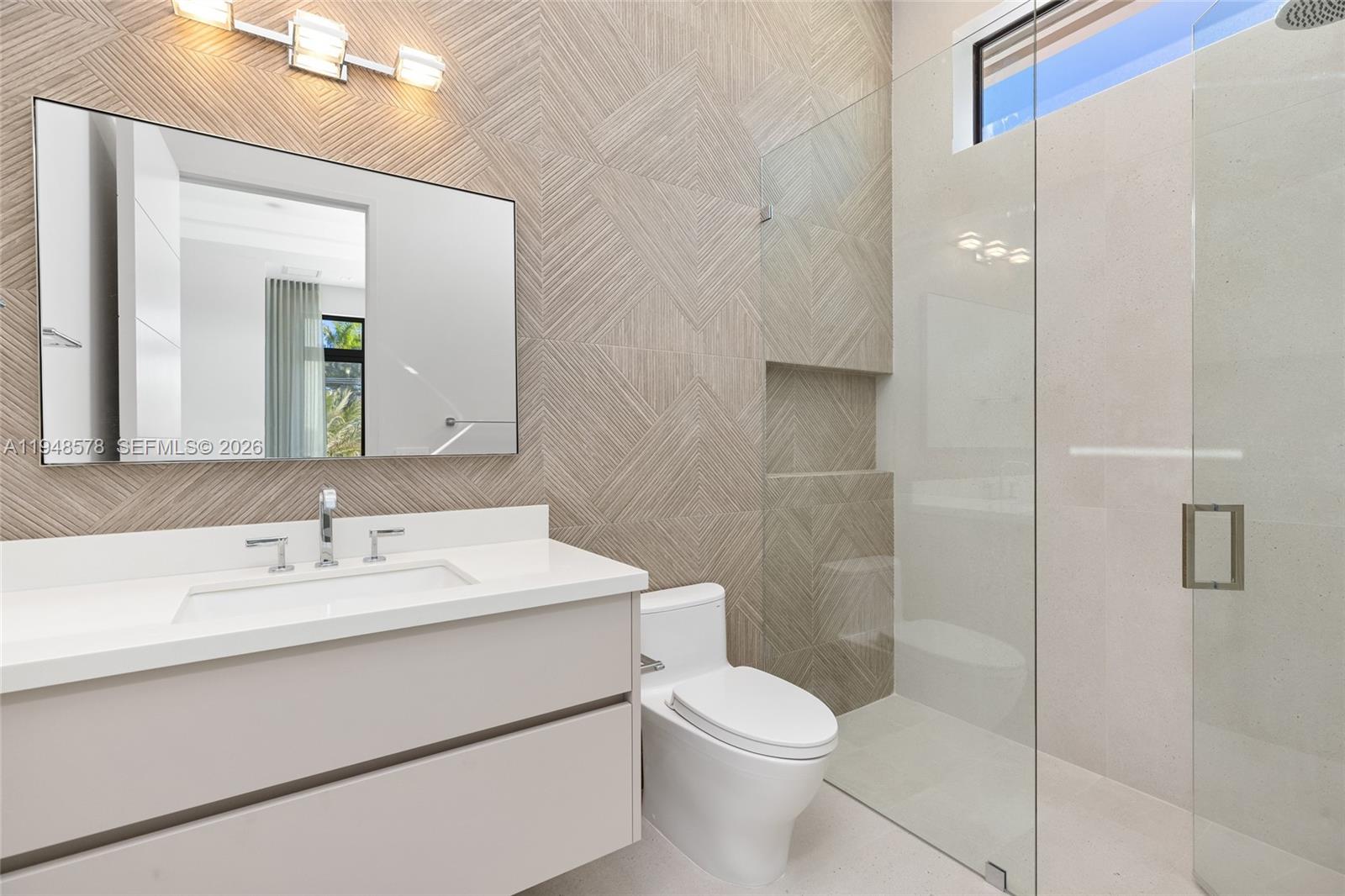 51 Isla Bahia Dr Fort Lauderdale, FL 33316