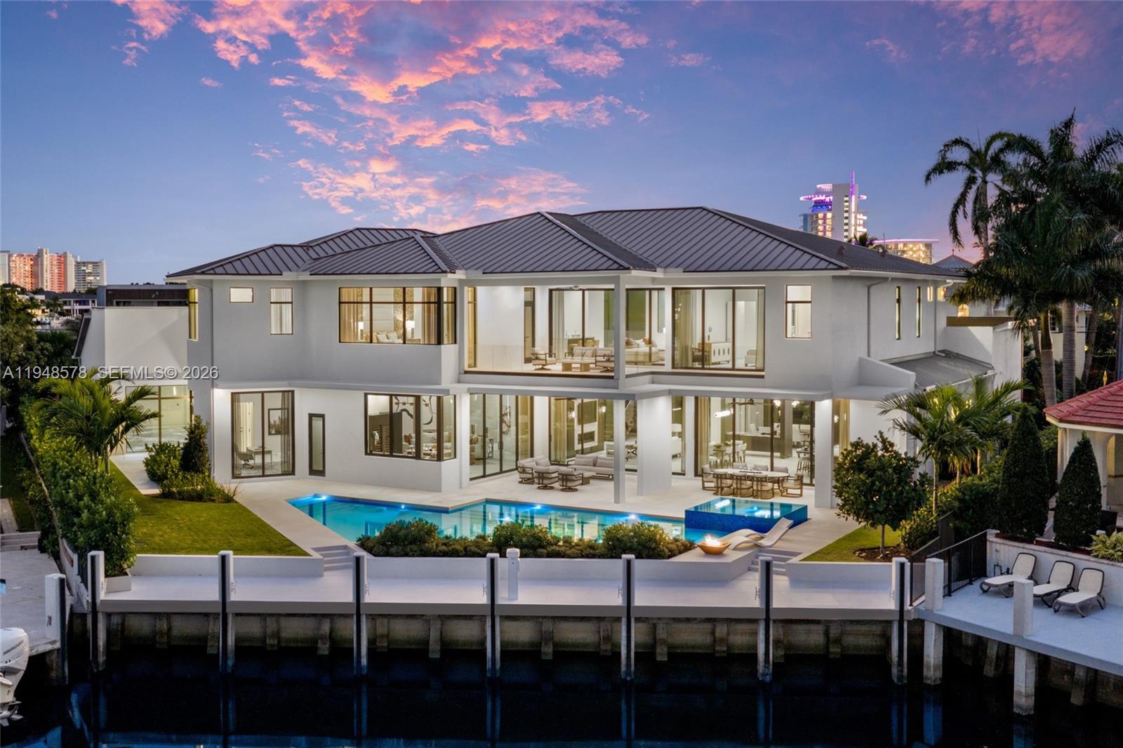 51 Isla Bahia Dr Fort Lauderdale, FL 33316