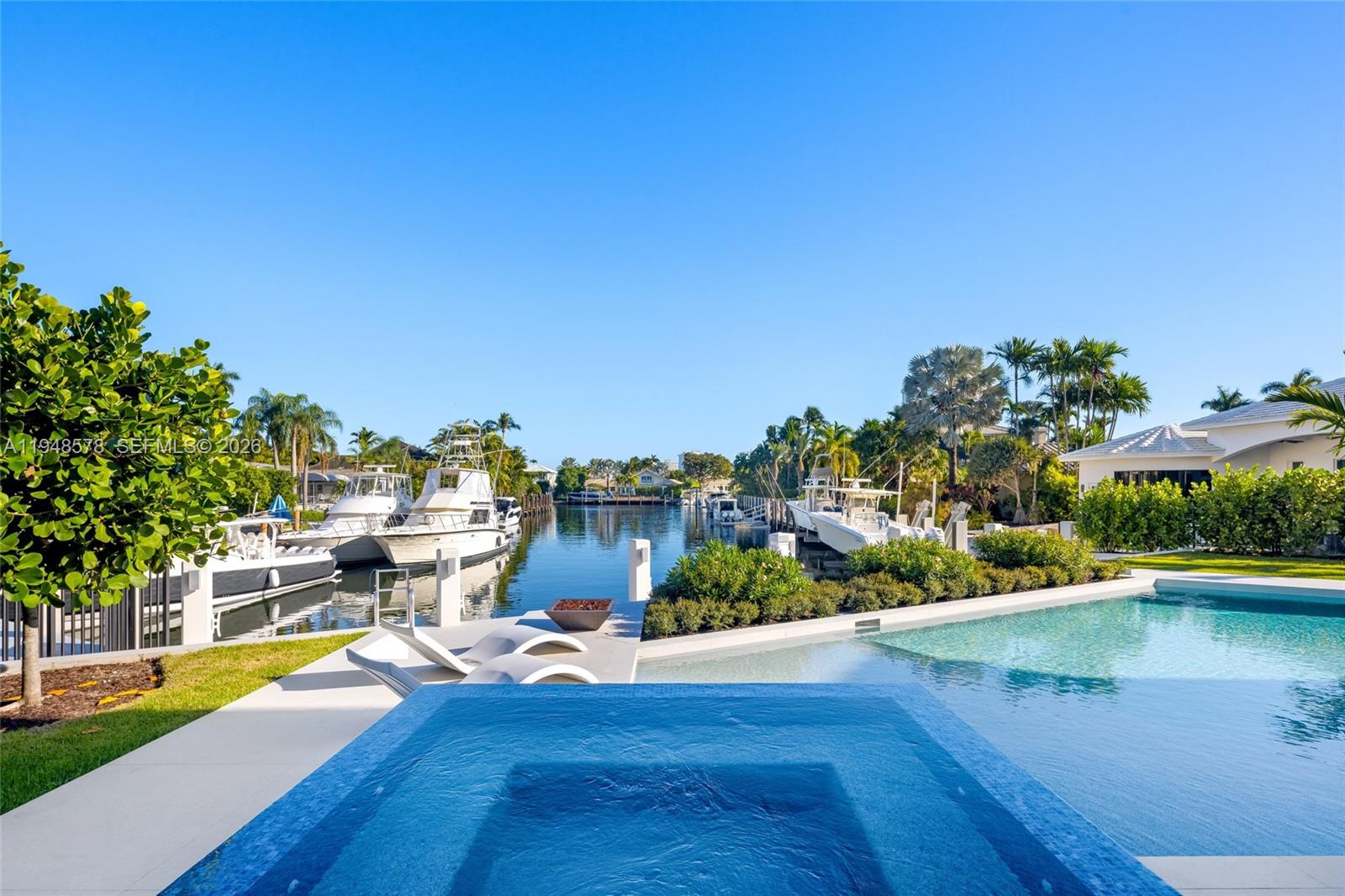 51 Isla Bahia Dr Fort Lauderdale, FL 33316