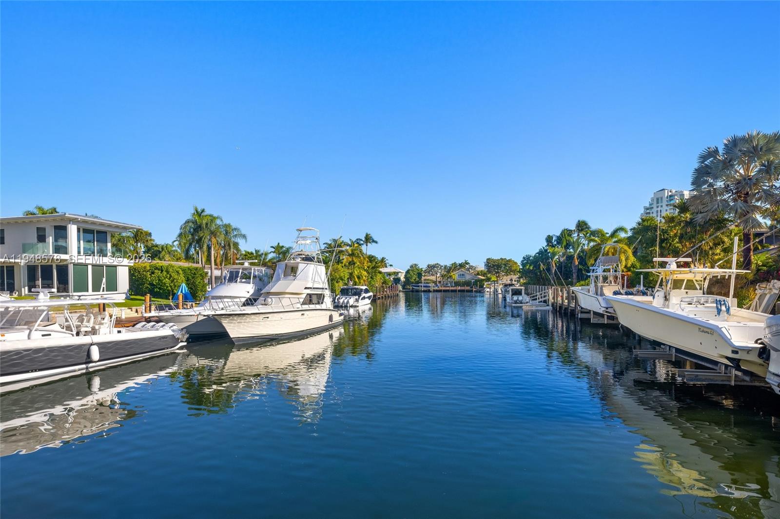 51 Isla Bahia Dr Fort Lauderdale, FL 33316