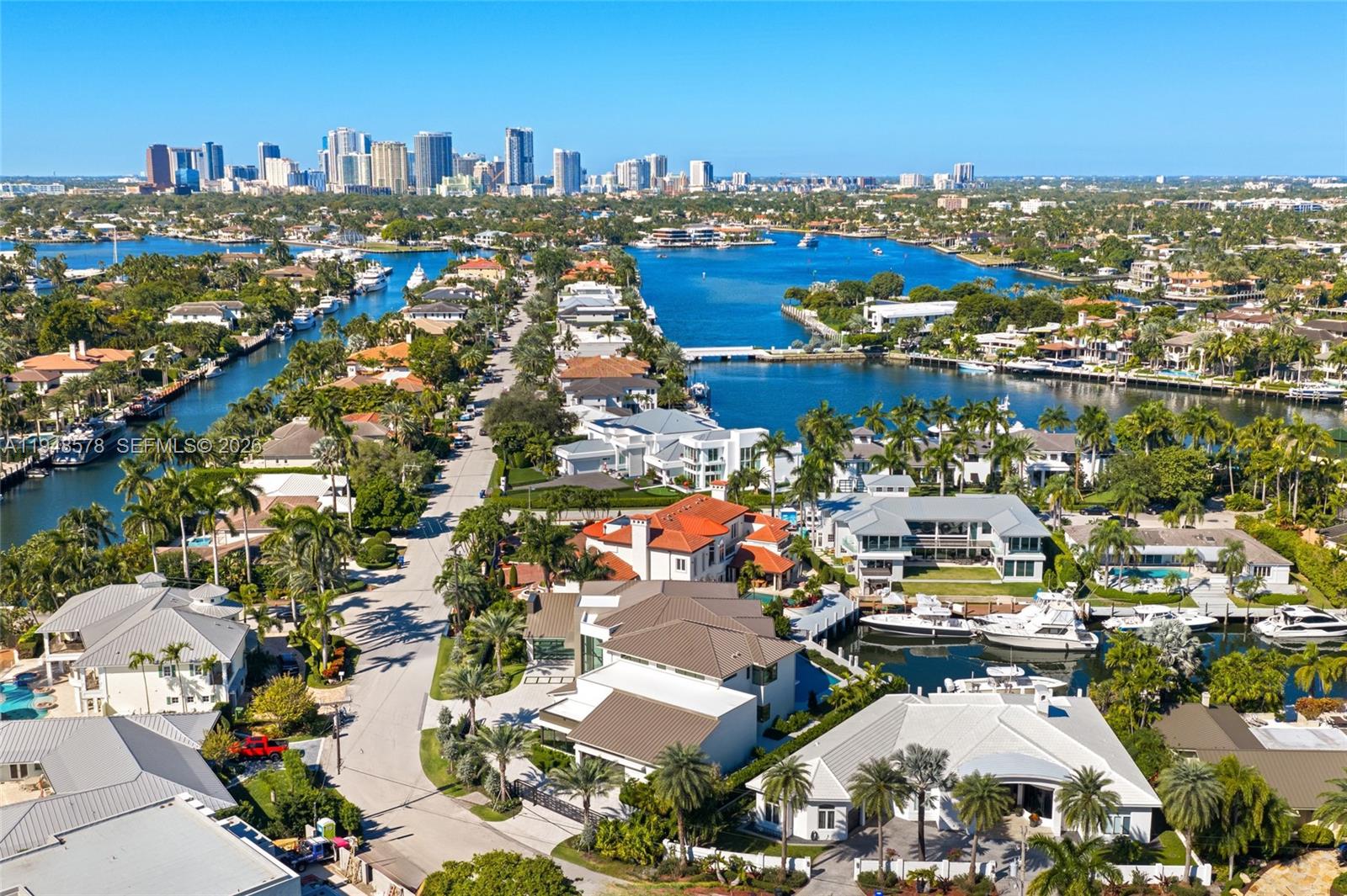 51 Isla Bahia Dr Fort Lauderdale, FL 33316