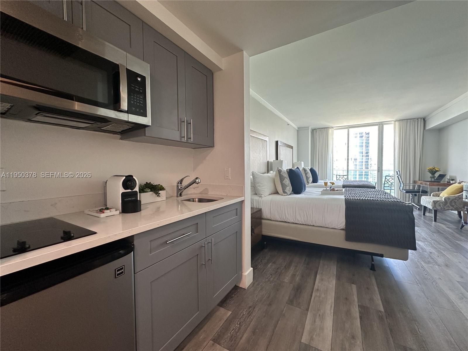 image Mutinypark/arya7