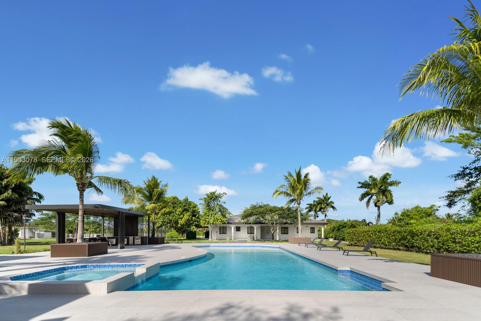 17805 SW 158th St Miami, FL 33187