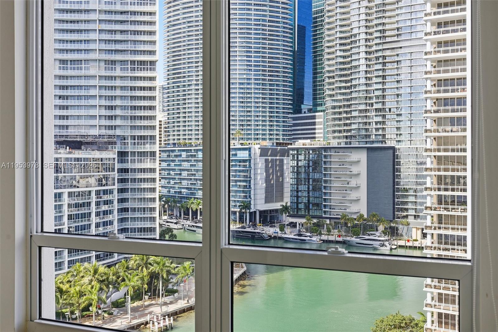 image Courts Brickell Key25