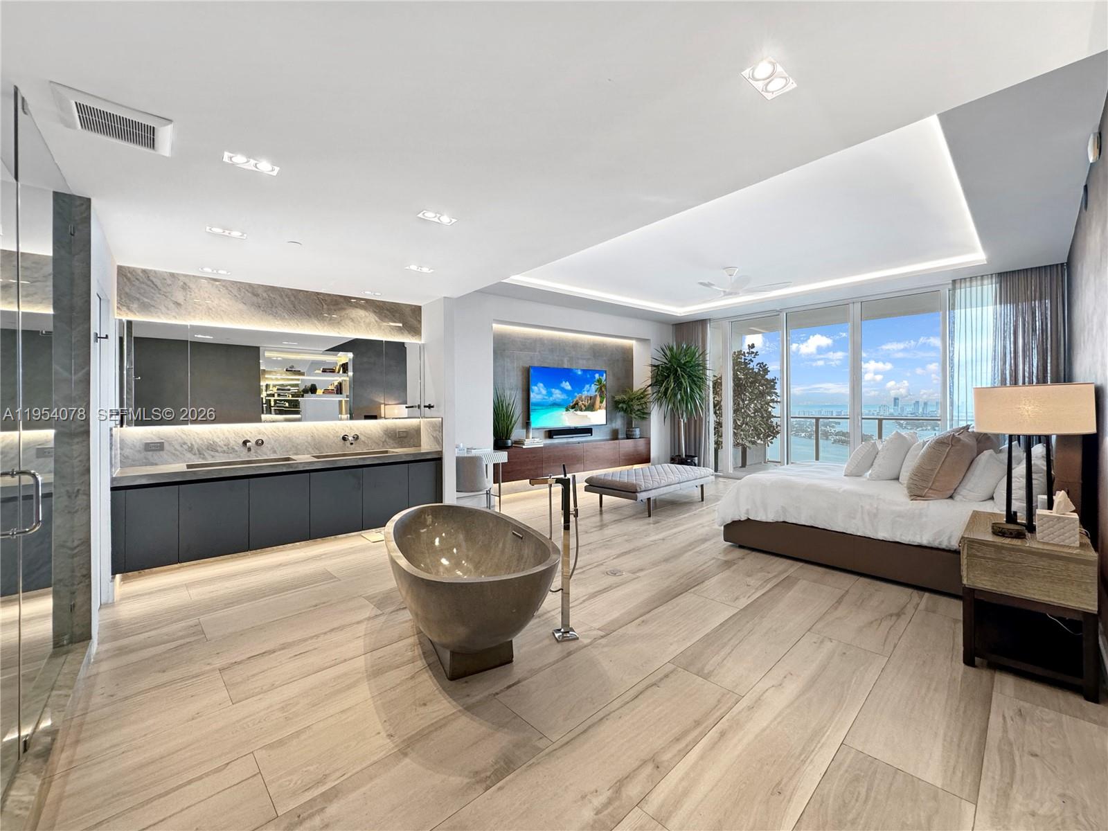 2020 N Bayshore Dr #PH-4104 Miami, FL 33137