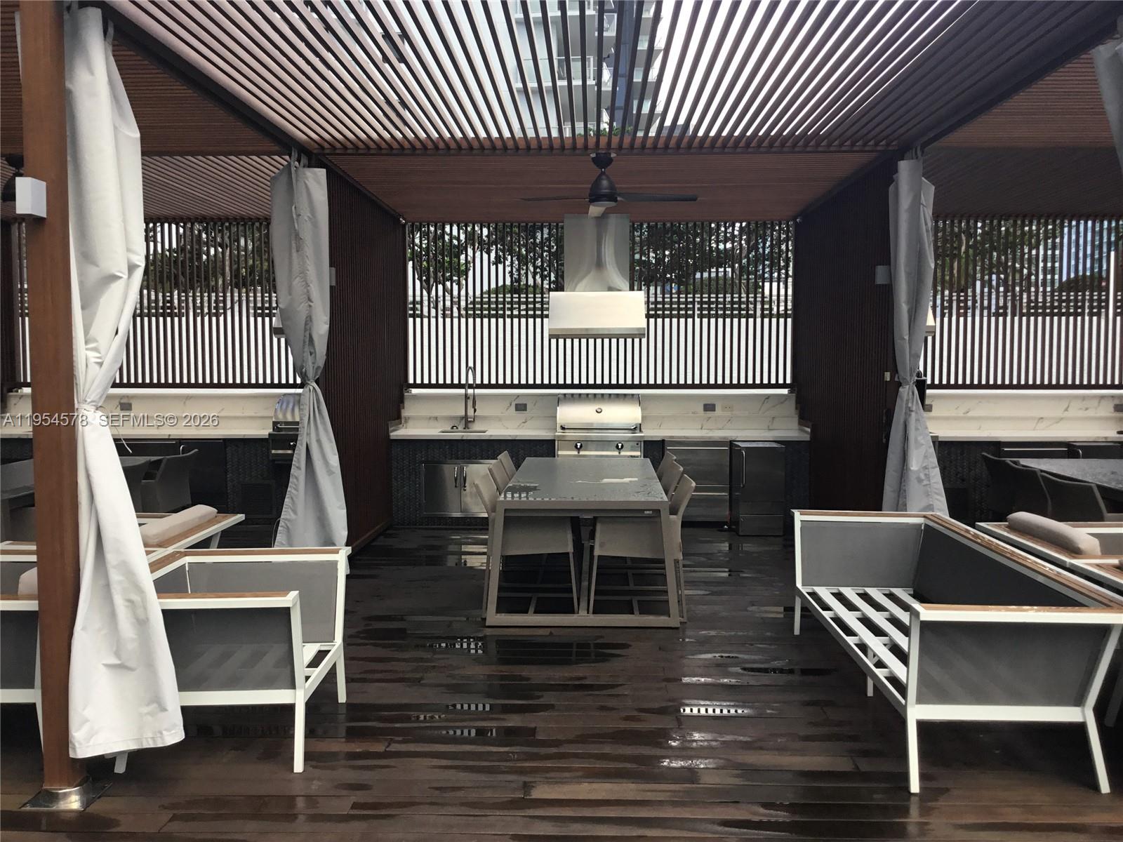 image The Bond on Brickell37