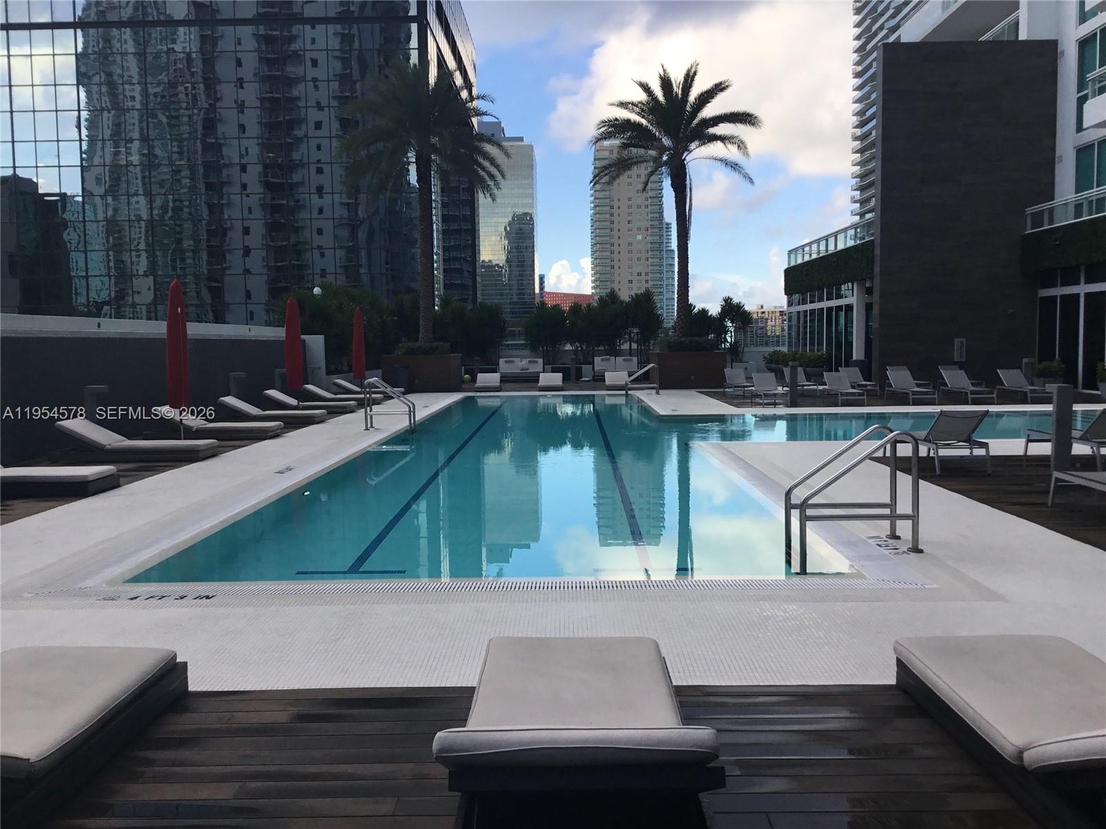 image The Bond on Brickell38