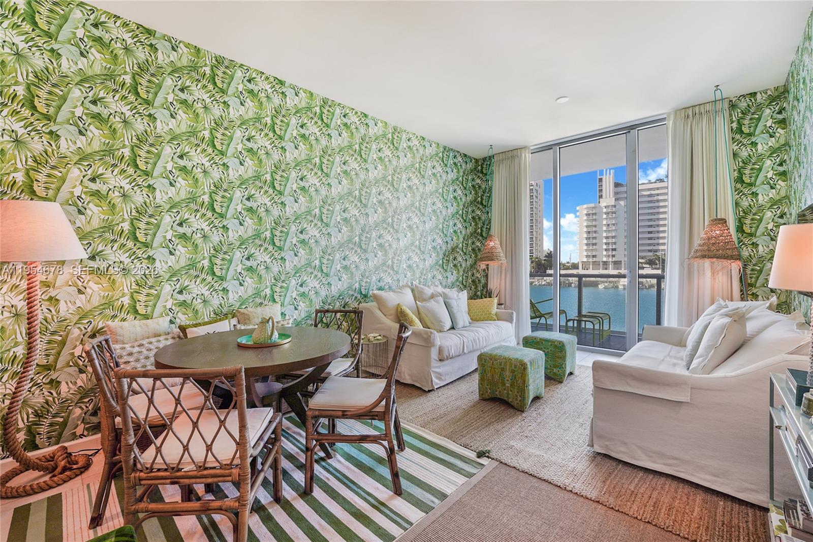 image Eloquence on the Bay10