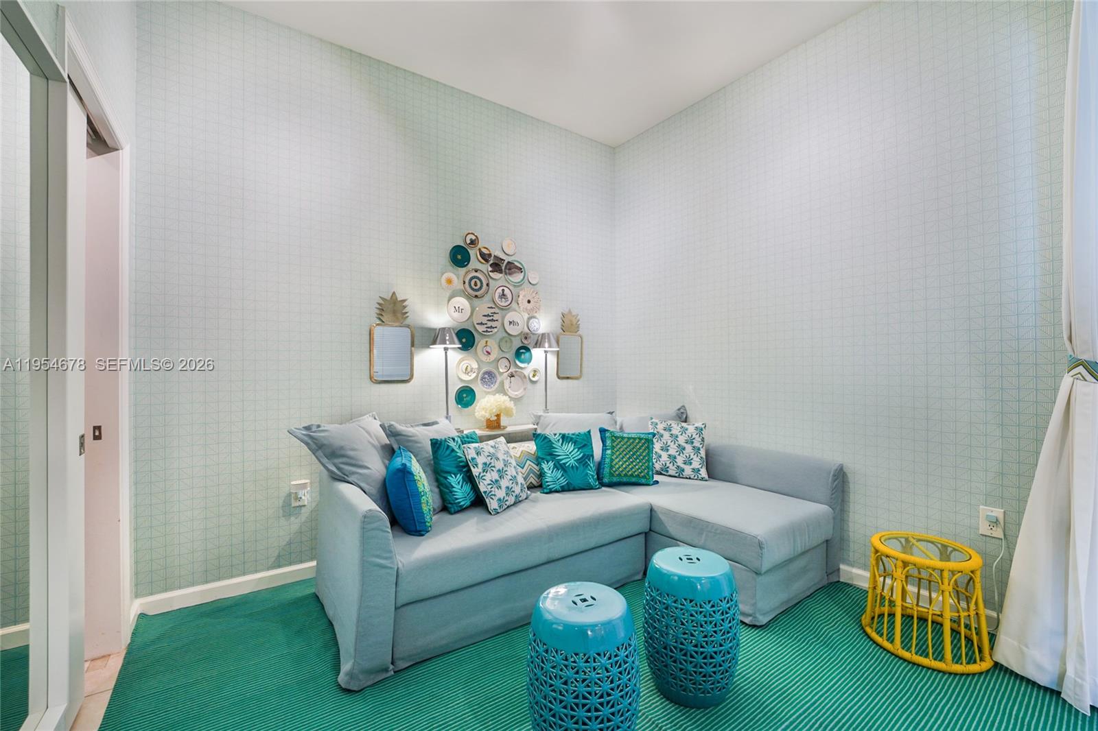 image Eloquence on the Bay13