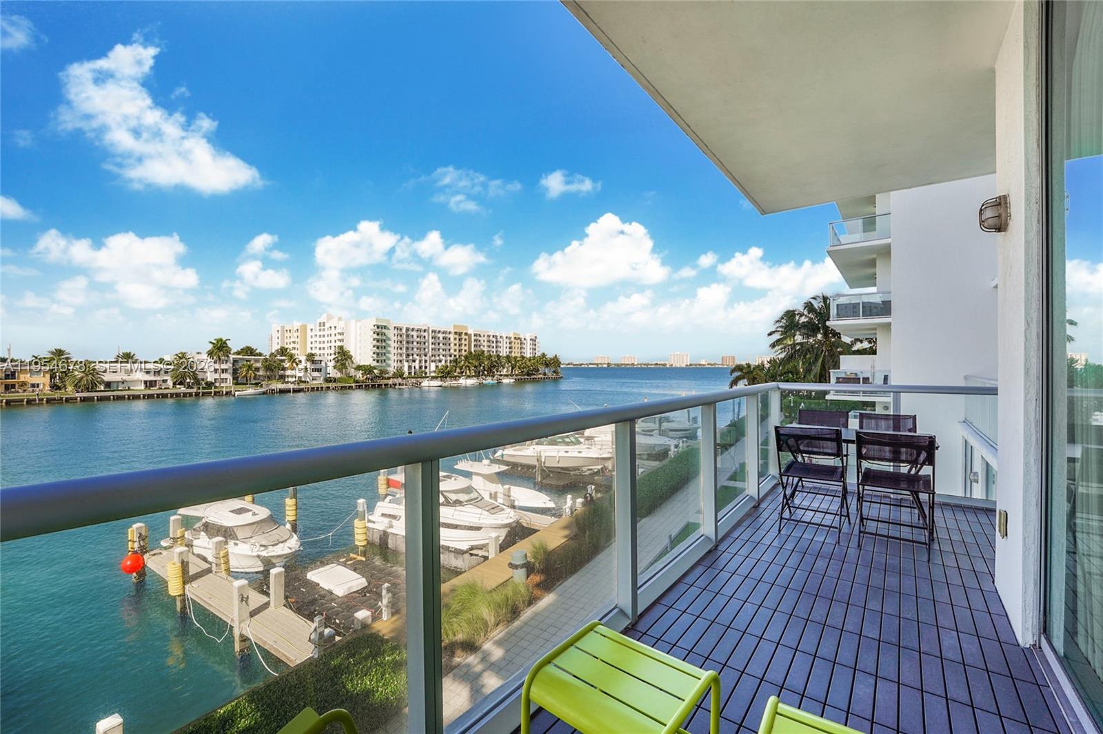 image Eloquence on the Bay15