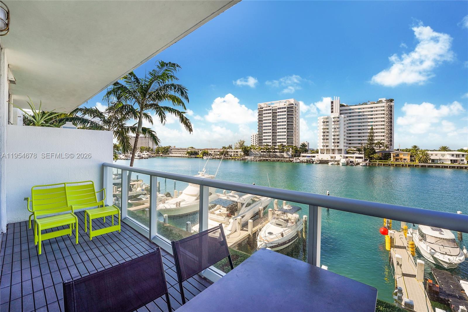 image Eloquence on the Bay16