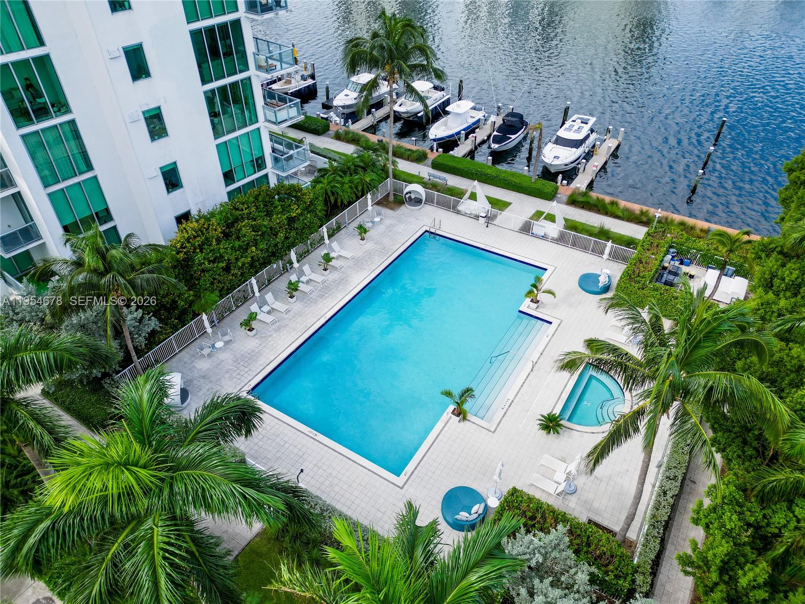 image Eloquence on the Bay19