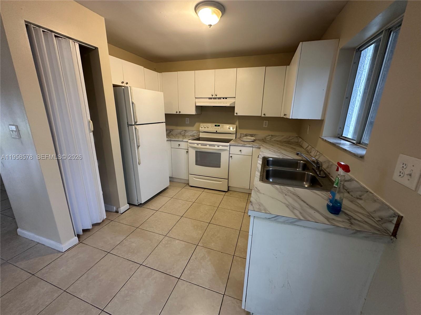 17340 SW 103rd Ave Miami, FL 33157