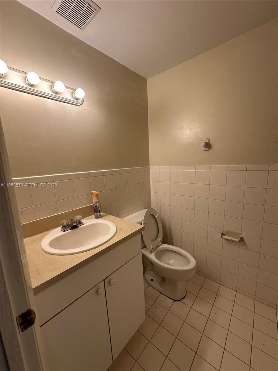 17340 SW 103rd Ave Miami, FL 33157