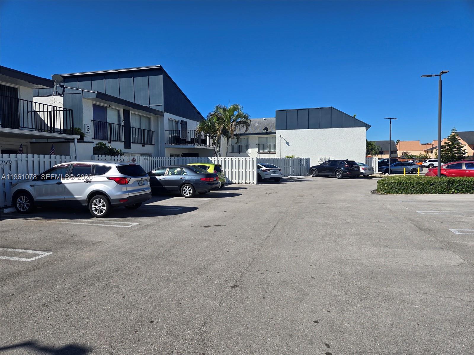 15454 SW 85th Ln #135 Miami, FL 33193