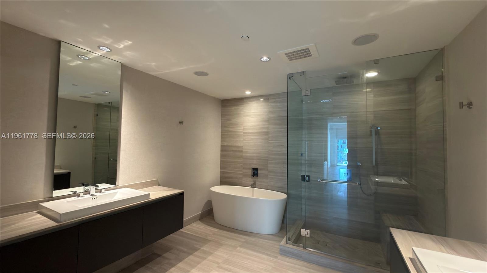 image Echo Aventura22