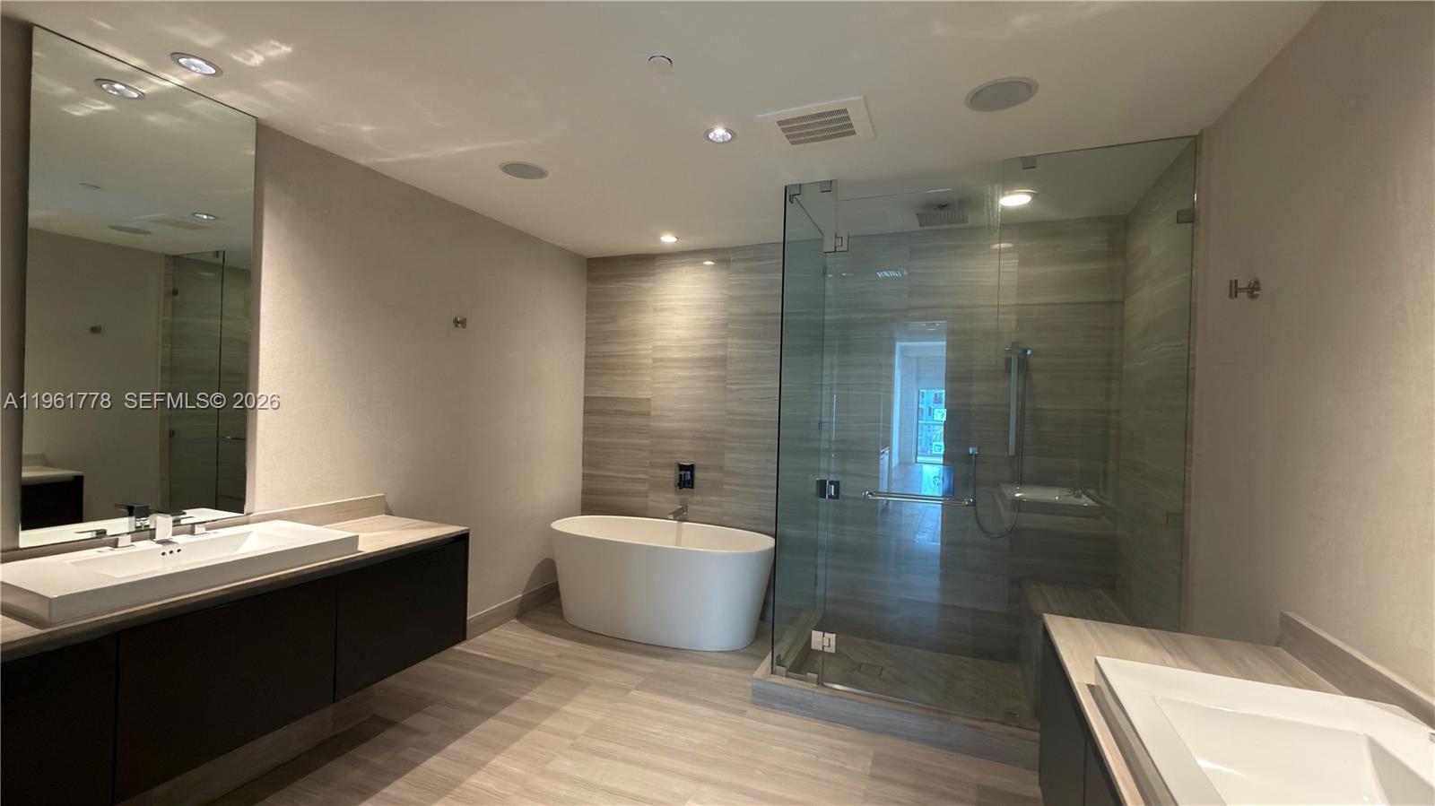 image Echo Aventura23