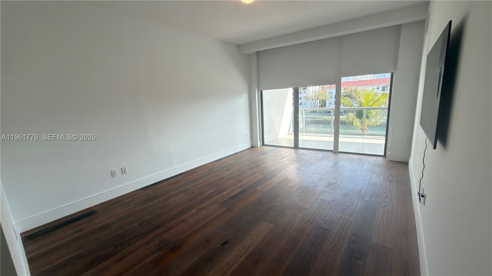 image Echo Aventura25