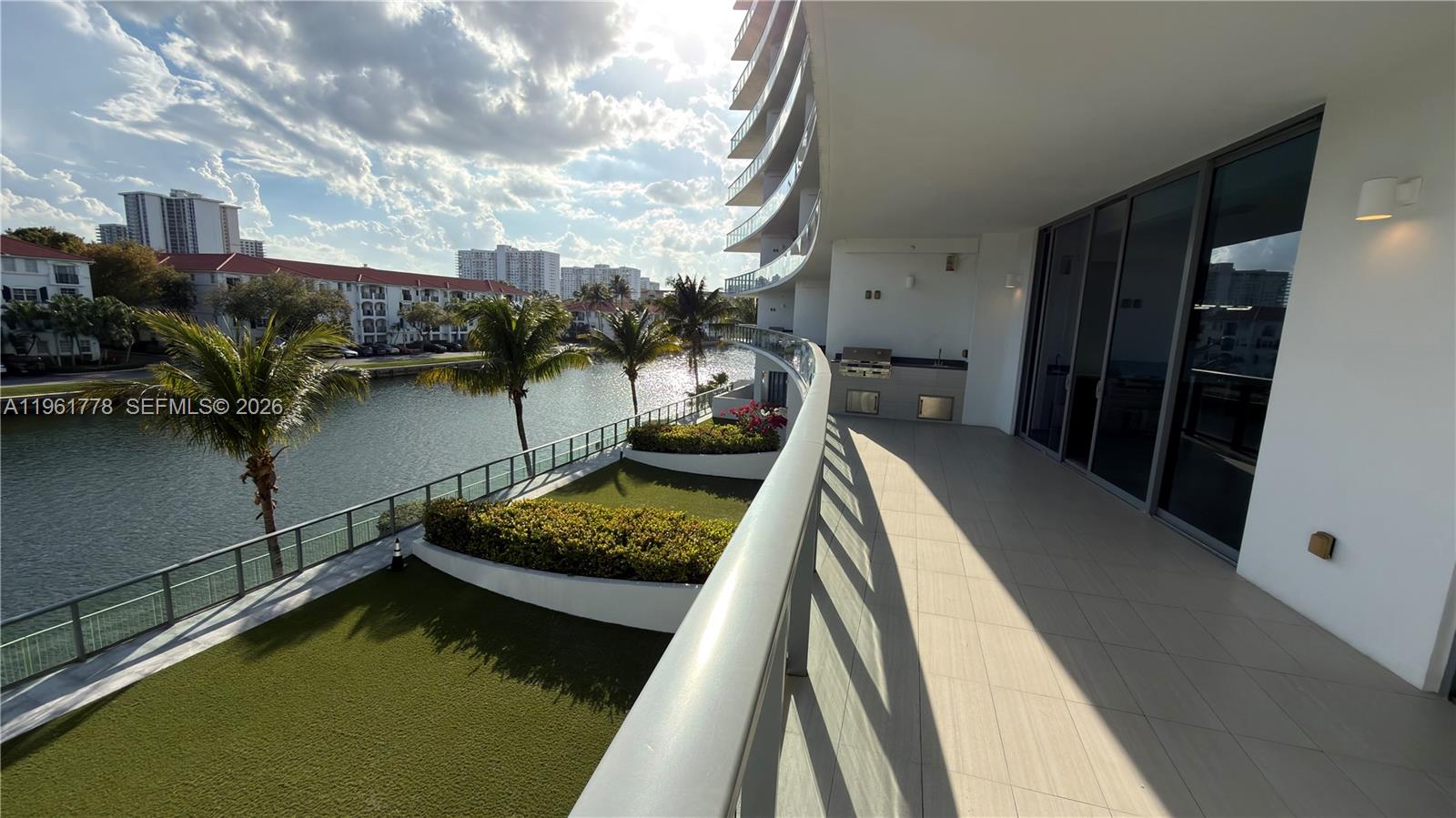 image Echo Aventura5