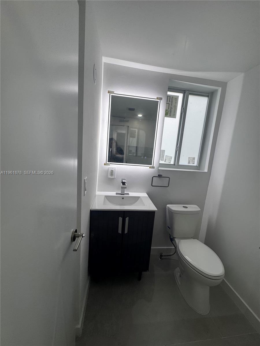 2855 Royal Palm Ave #2 Miami Beach, FL 33140