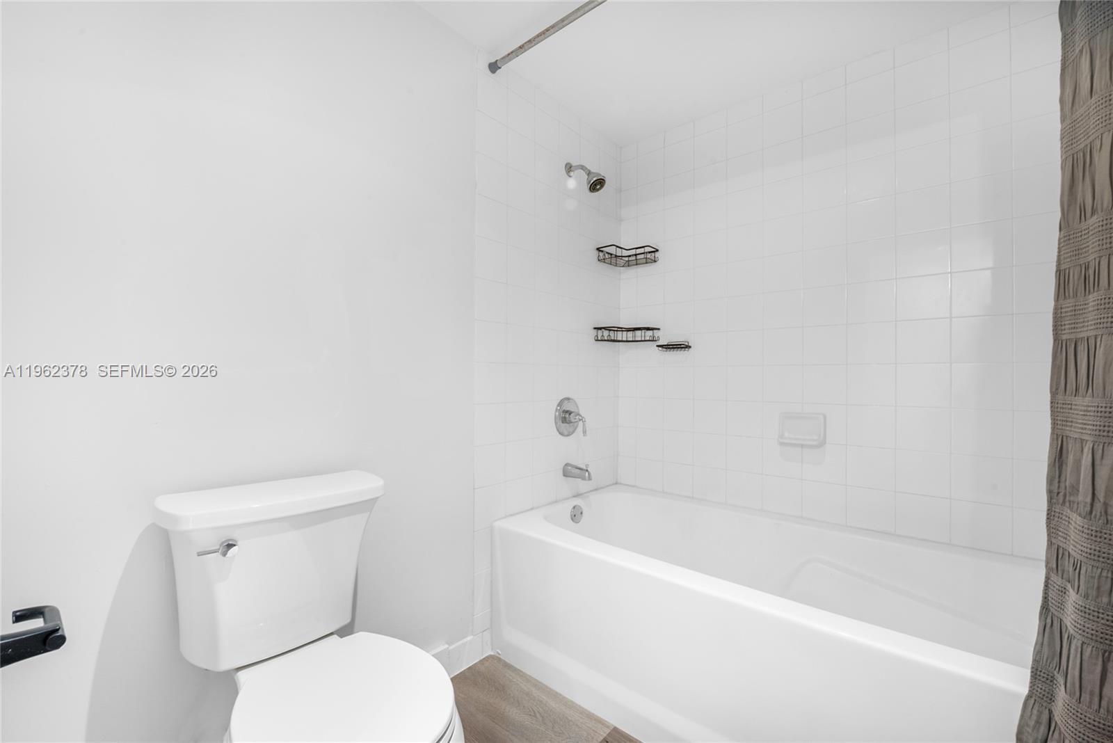 7270 SW 88th St #B303 Miami, FL 33156