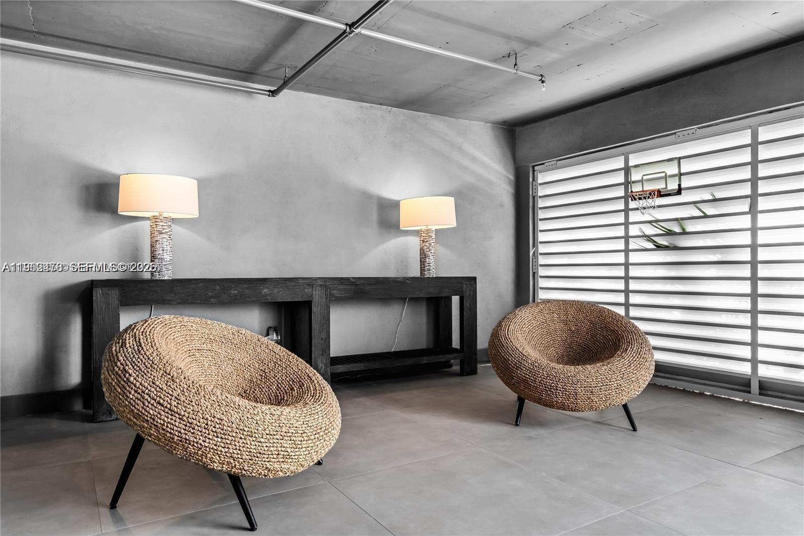 650 NE 32nd St #BH6 Miami, FL 33137