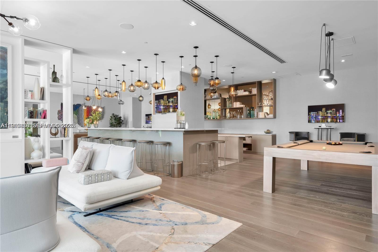 650 NE 32nd St #BH6 Miami, FL 33137