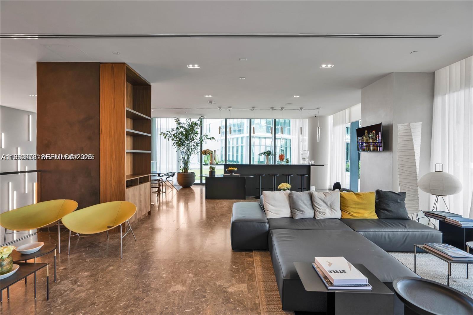 650 NE 32nd St #BH6 Miami, FL 33137