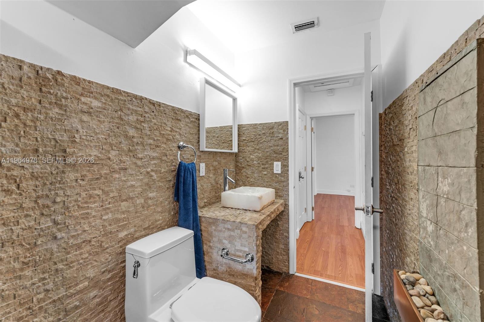 4220 SW 13th St Miami, FL 33134