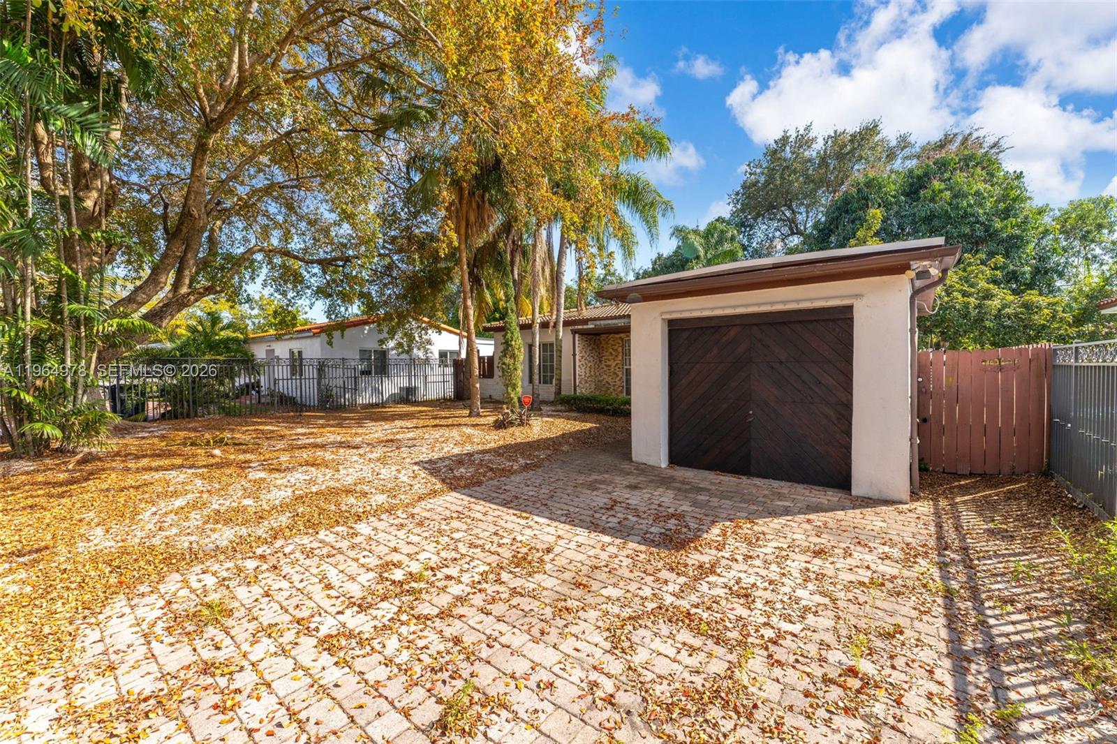 4220 SW 13th St Miami, FL 33134