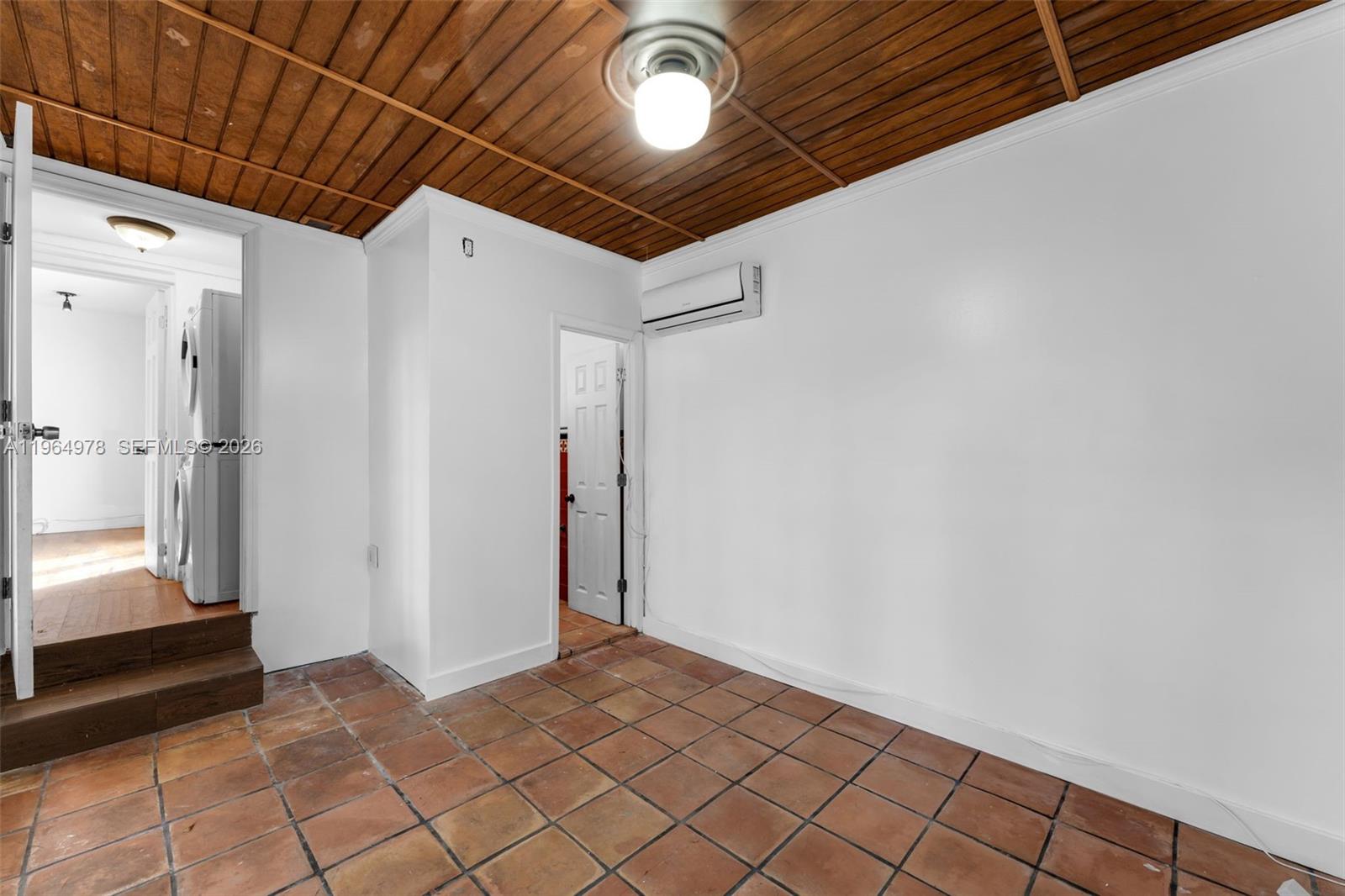 4220 SW 13th St Miami, FL 33134