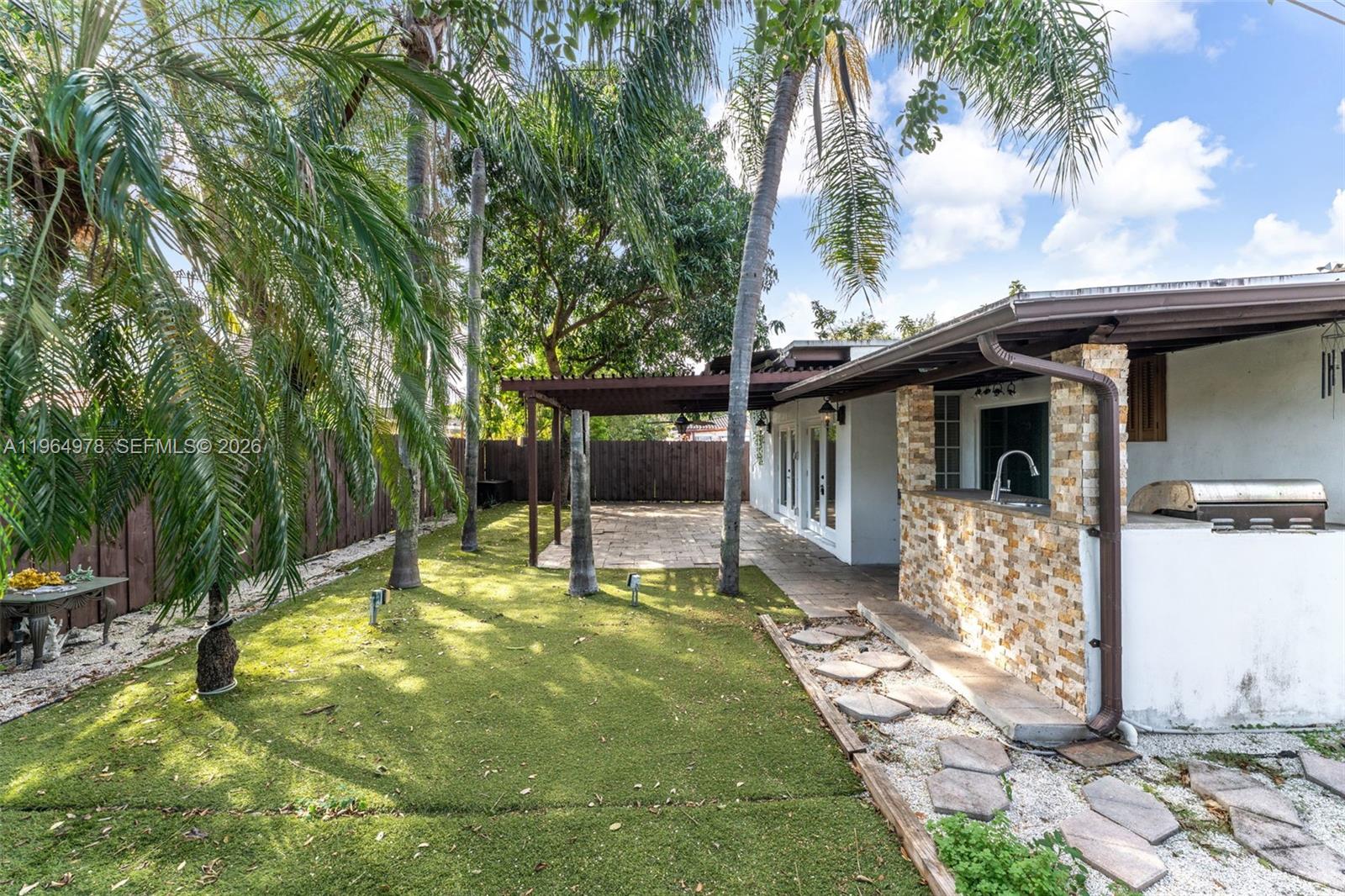 4220 SW 13th St Miami, FL 33134