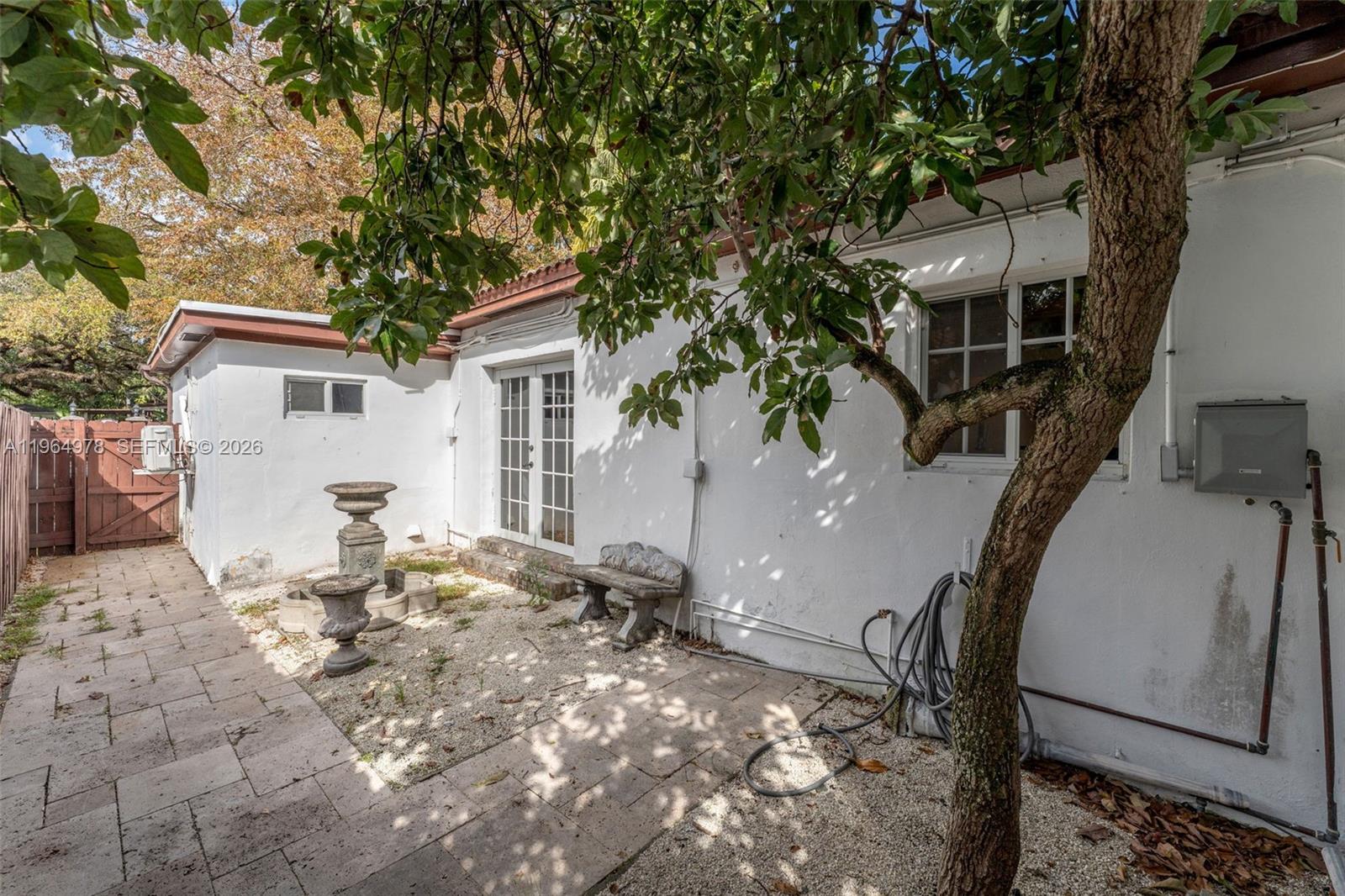 4220 SW 13th St Miami, FL 33134