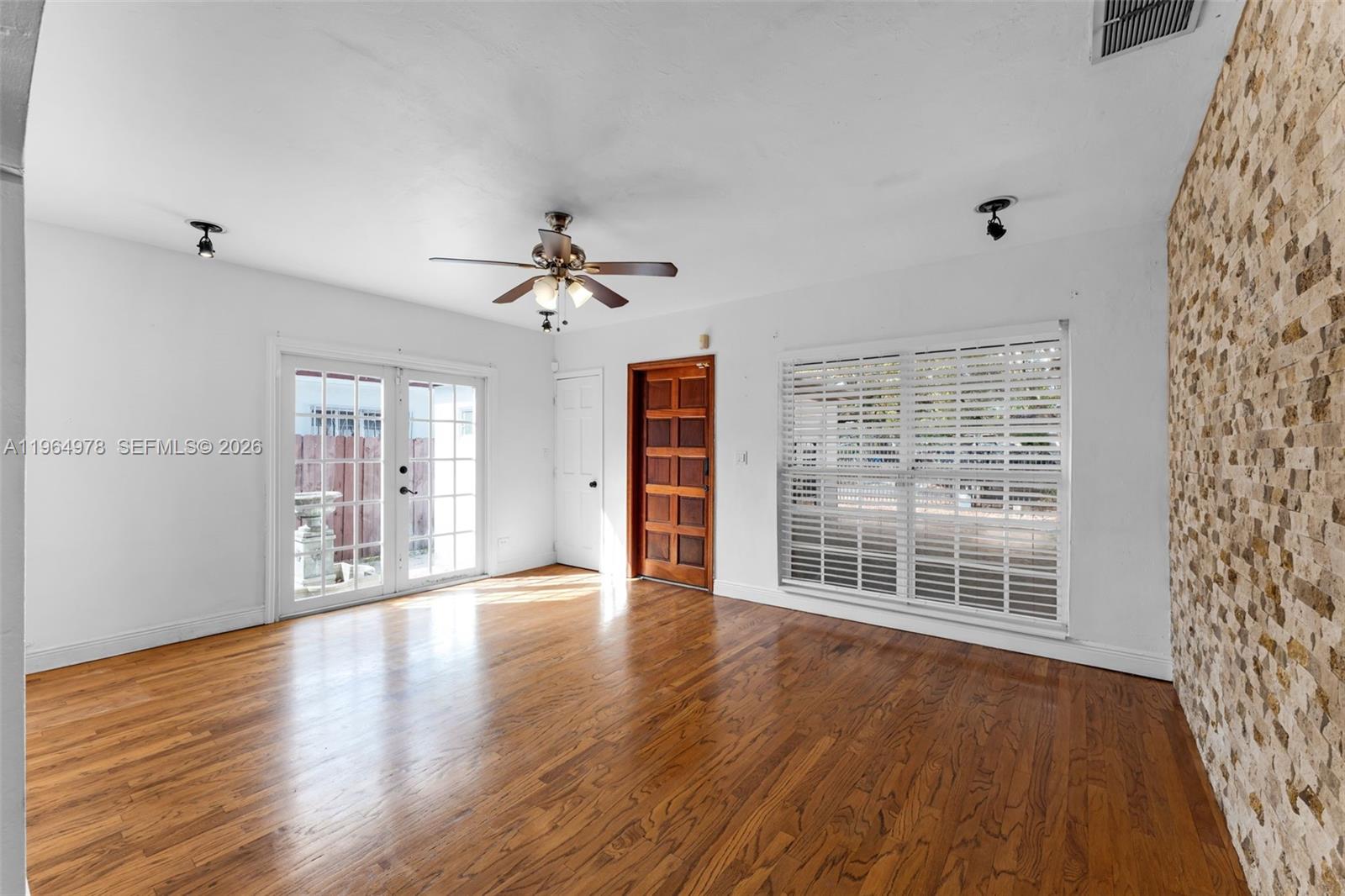 4220 SW 13th St Miami, FL 33134