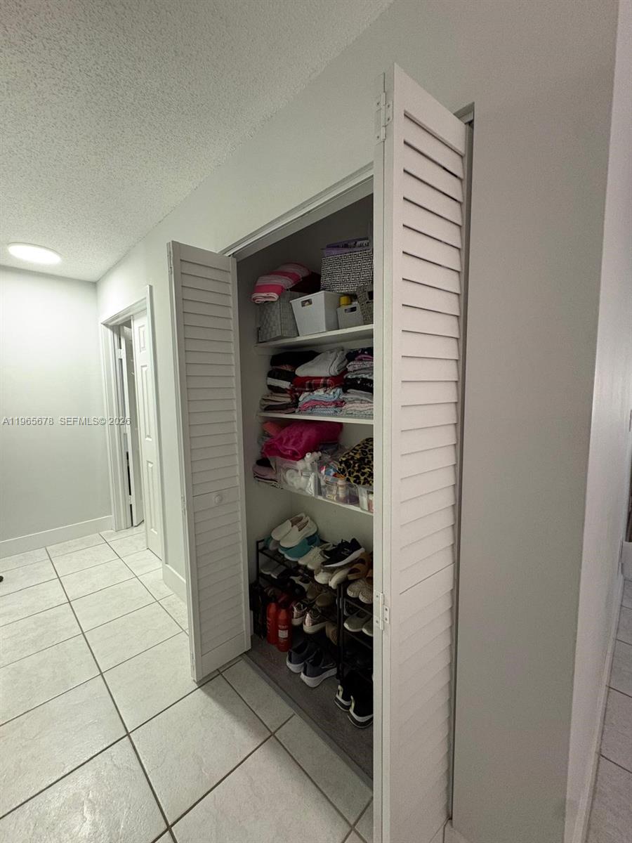 13202 SW 12th Ln Miami, FL 33184