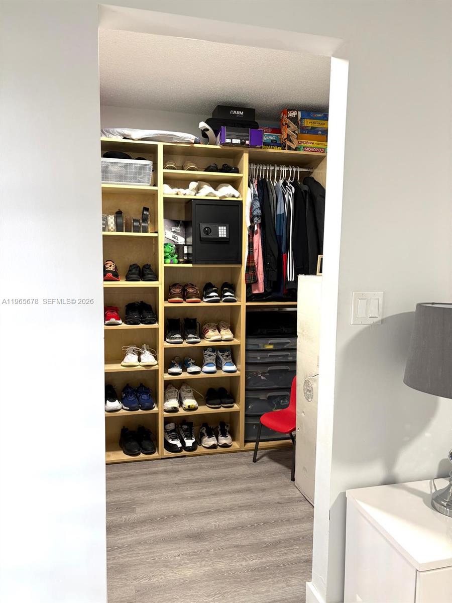 13202 SW 12th Ln Miami, FL 33184