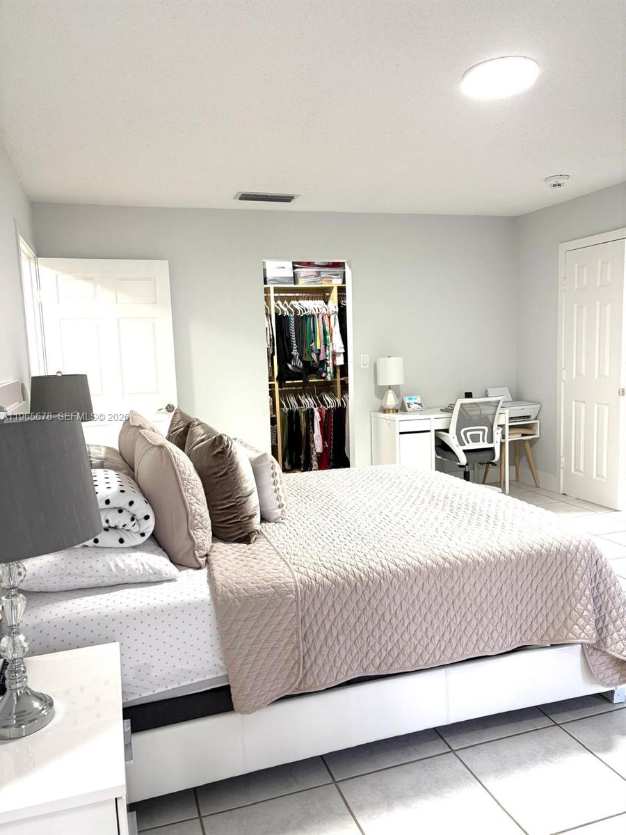 13202 SW 12th Ln Miami, FL 33184