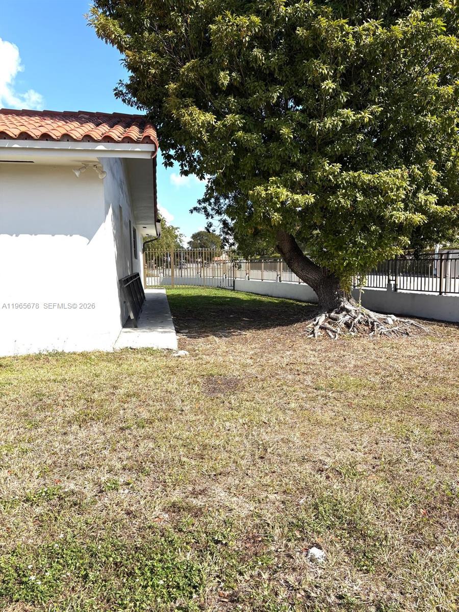 13202 SW 12th Ln Miami, FL 33184