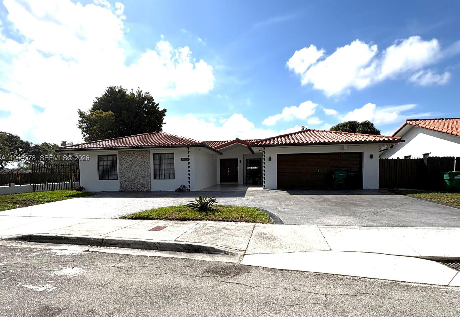 13202 SW 12th Ln Miami, FL 33184
