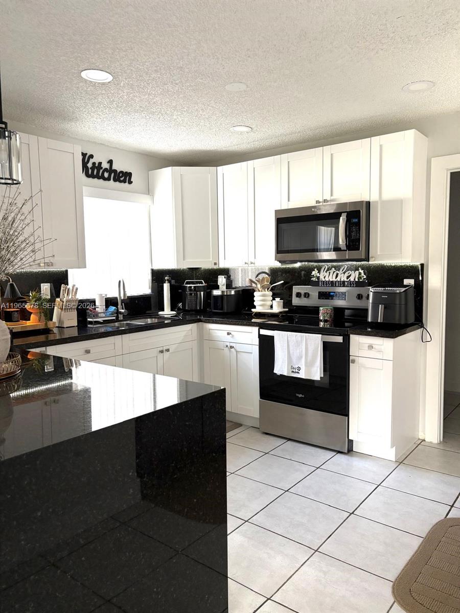 13202 SW 12th Ln Miami, FL 33184