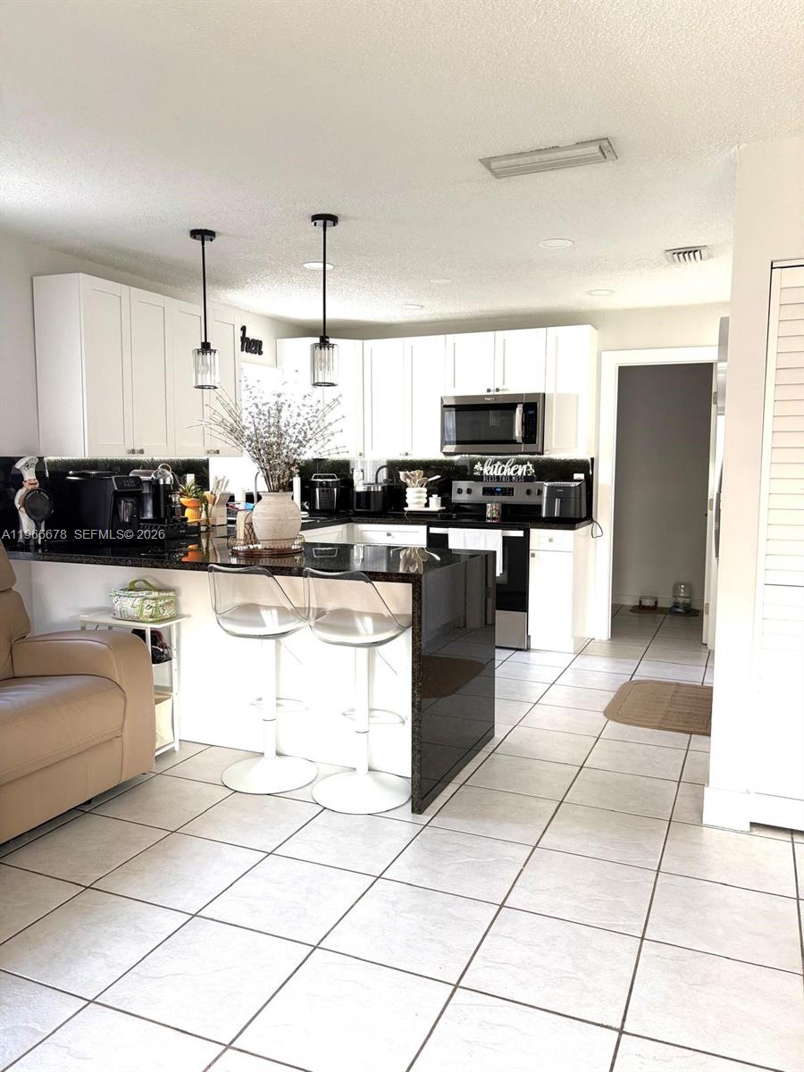 13202 SW 12th Ln Miami, FL 33184