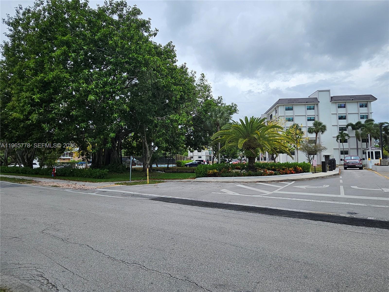 1101 River Reach Dr #418 Fort Lauderdale, FL 33315