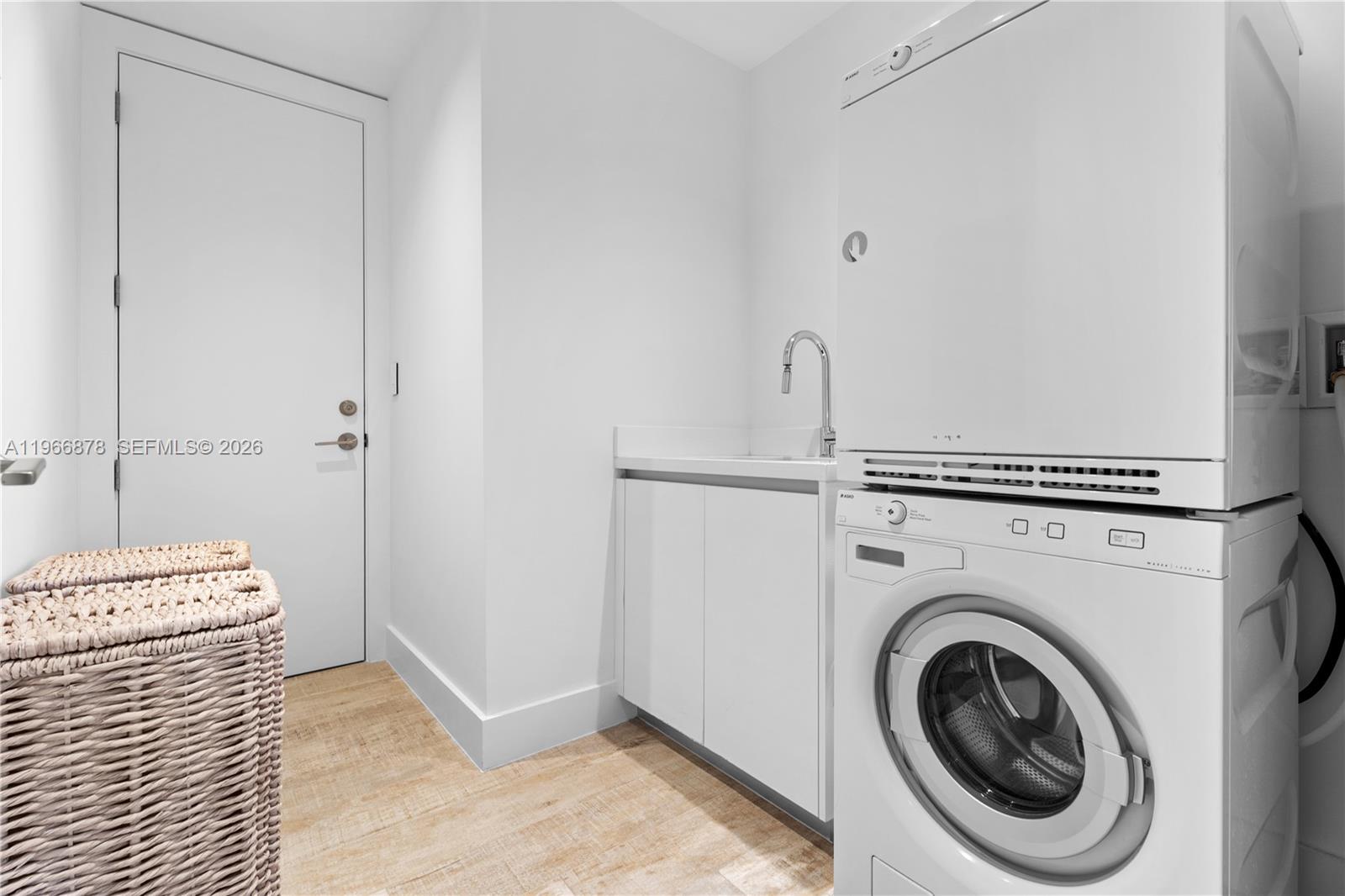 102 24th St #PH-1703 Miami Beach, FL 33139