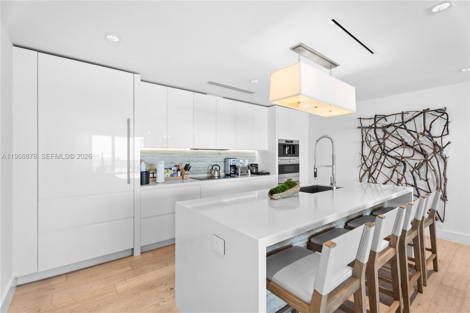 102 24th St #PH-1703 Miami Beach, FL 33139