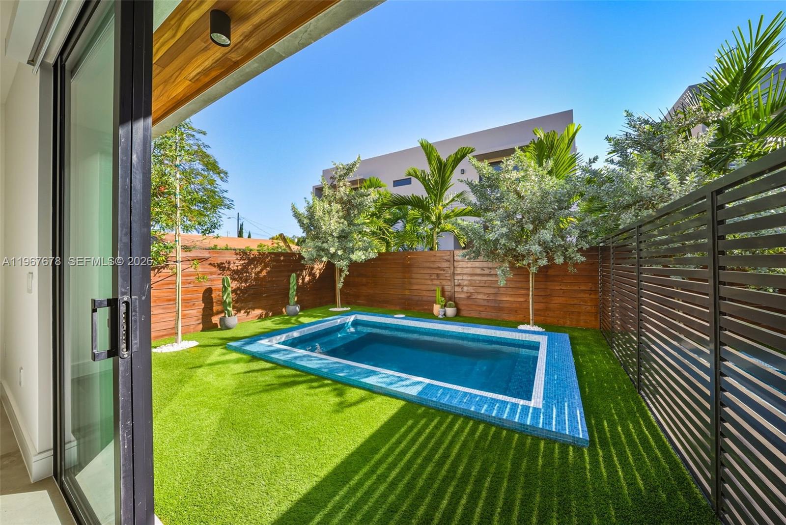 3119 Plaza St Miami, FL 33133