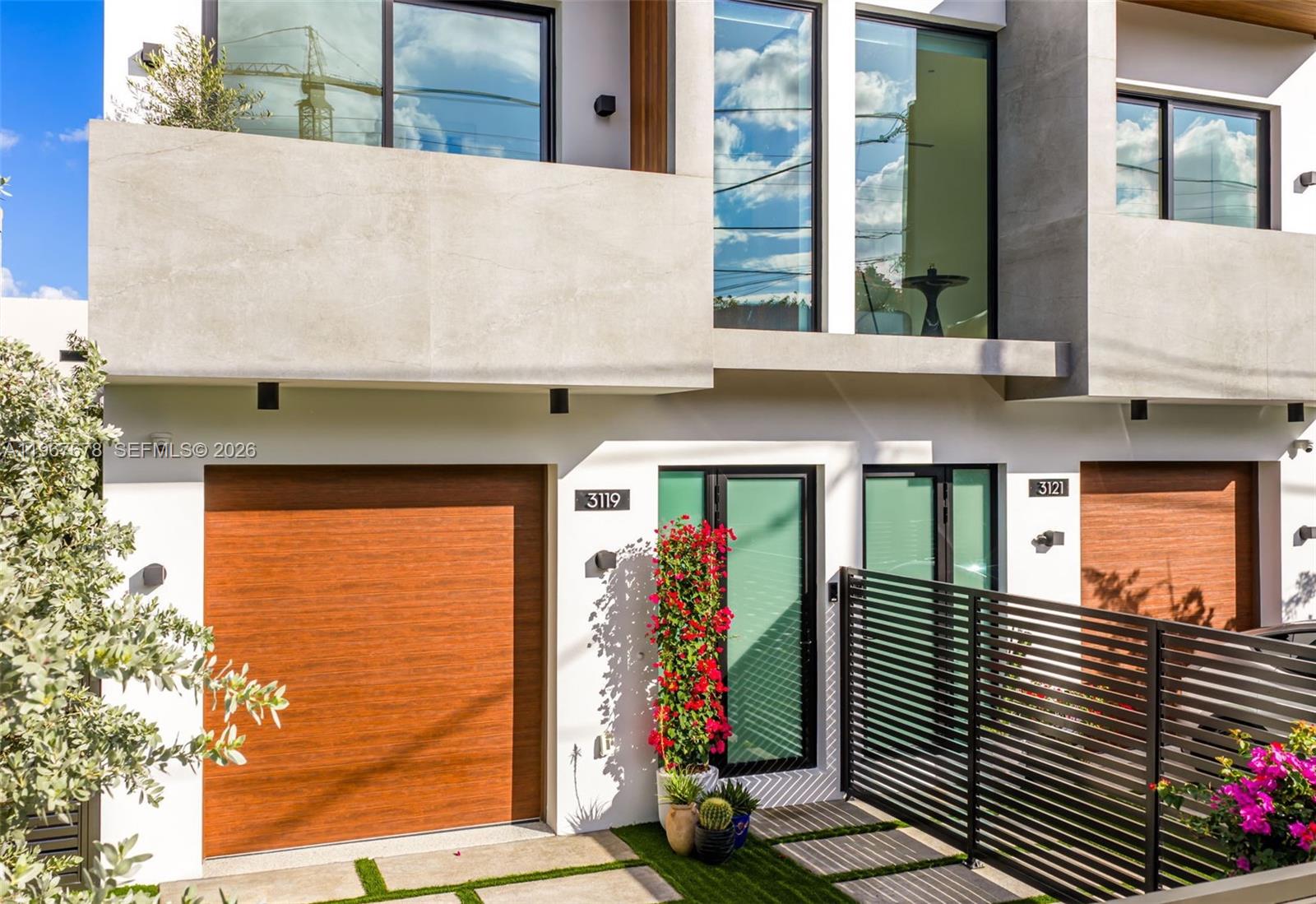 3119 Plaza St Miami, FL 33133