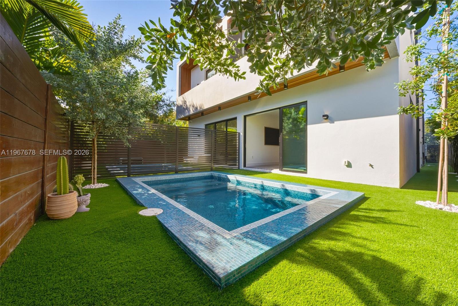 3119 Plaza St Miami, FL 33133