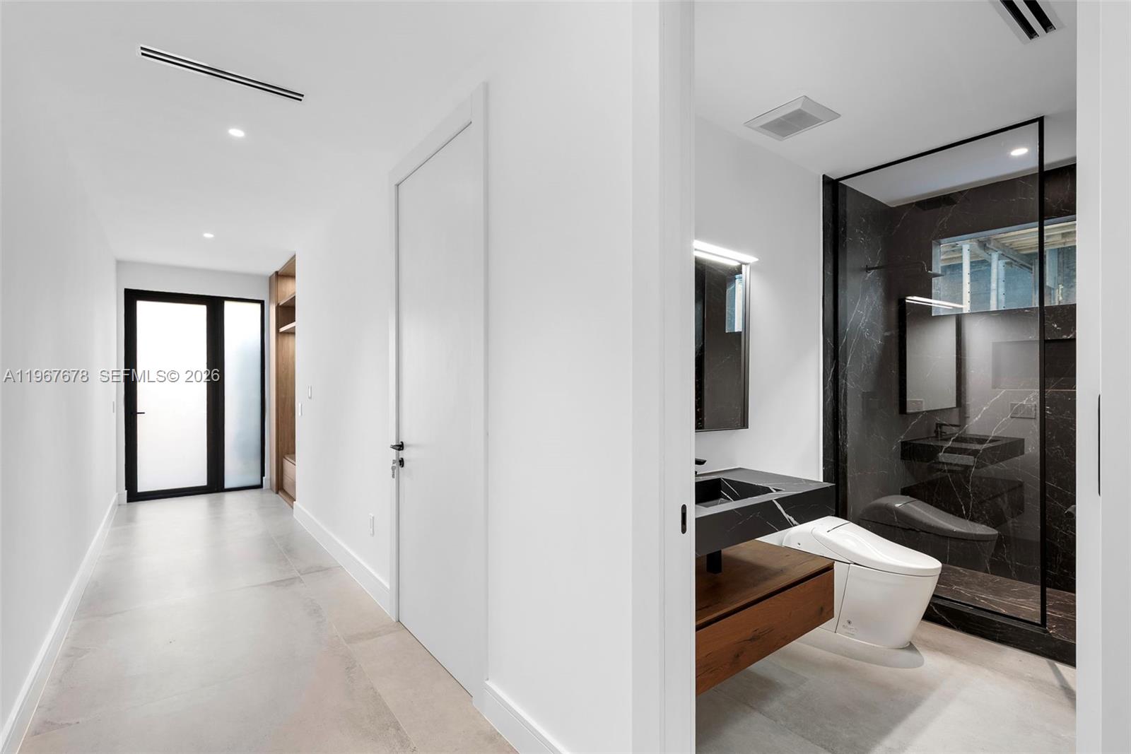 3119 Plaza St Miami, FL 33133