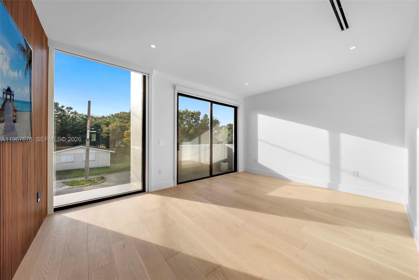 3119 Plaza St Miami, FL 33133