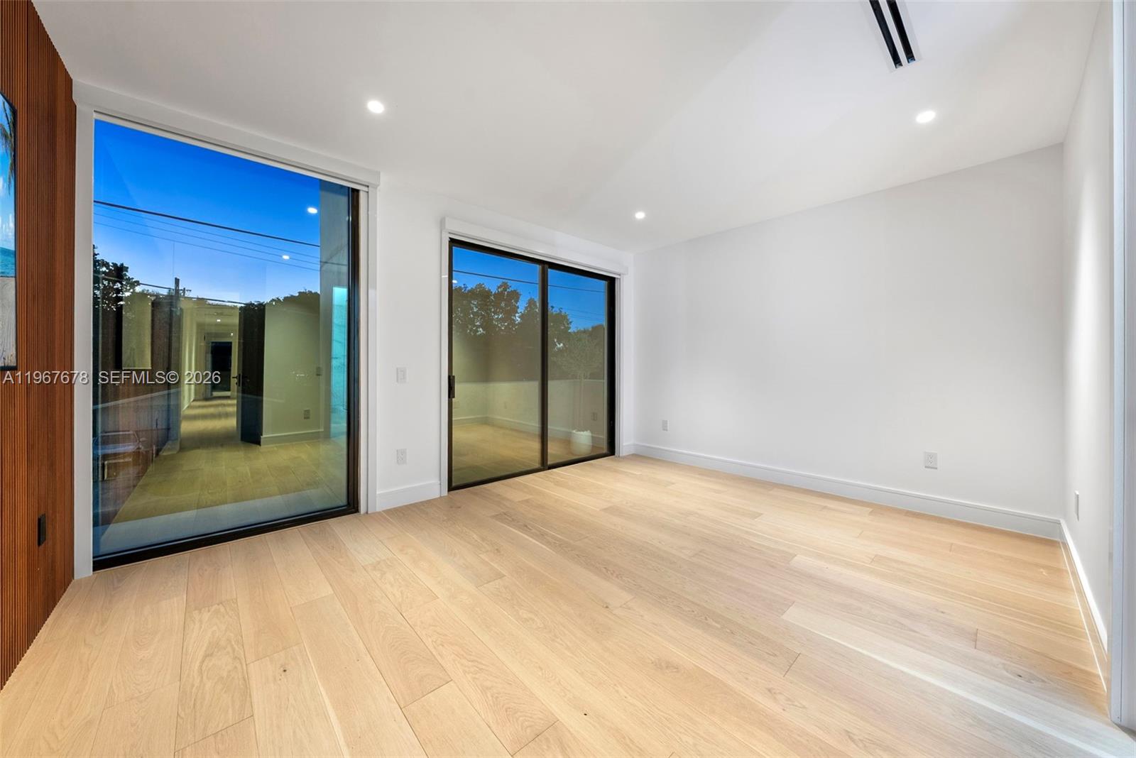 3119 Plaza St Miami, FL 33133